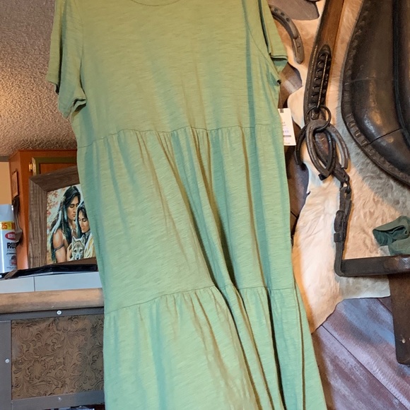 New Women’s dress - Picture 1 of 2